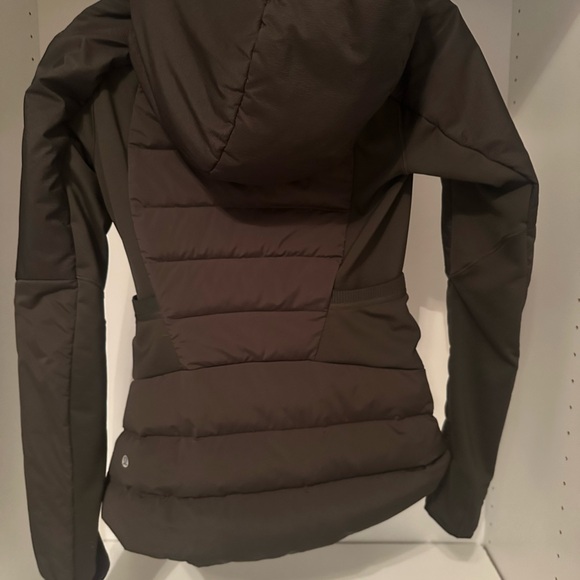 Lululemon Jacket - Picture 7 of 8